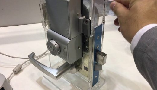 【機能紹介動画】ドアコンシェルはモーターでサムターンを回して解錠する仕組みです